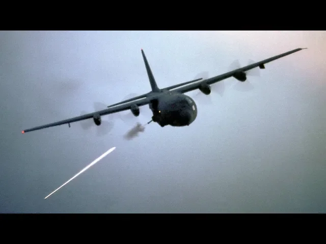 ac-130空中砲艇